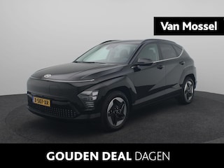 Hyundai Kona Comfort Smart Limited 65.4 kWh | Achteruitrijcamera | Stoelverwarming | Navigatie | Trekhaak | Adaptieve Cruise Control | Stuurverwarming