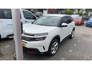 Citroën C5 Aircross 1.2 130pk Business | Trekhaak | Parkeer Camera | Navigatie | Parkeersensoren V+A | Parelmoer kleur | Dode Hoek Detectie |