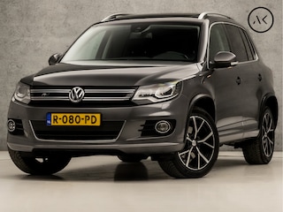 Volkswagen Tiguan 1.4 TSI R-Line Sport 150Pk Automaat (PANORAMADAK, NAVIGATIE, XENON, CAMERA, LEDEREN SPORTSTOELEN, STOELVERWARMING, KEYLESS, CRUISE, NIEUWE APK, NIEUWSTAAT)
