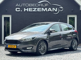 Ford Focus 1.0 140PK ST Line Cruise Control Navigatie MF Stuurwiel LED