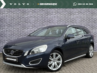Volvo V60 2.0 T5 Summum | Trekhaak | Adaptieve Cruise Controle | Blis | Dakrails | Stoelverwarming | High performance audio | Navigatie |