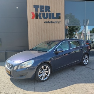 Volvo V60 2.0T 200PK MOMENTUM 2011 Lederen interieur