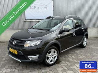 Dacia Sandero 0.9 TCe Stepway Lauréate 2015 / Airco / Navigatie / Bluetooth / 2e eigenaar NAP