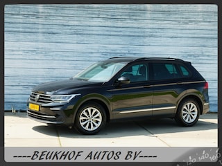 Volkswagen Tiguan 1.5 TSI Carplay Navi Parkeersensor Lane As