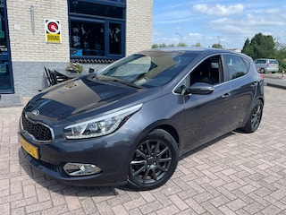 Kia Ceed Cee'd 1.6 GDI DynamicLine- trekhaak-pdc-nav- camera