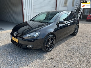Volkswagen Golf 1.2 TSI Zwart DVD NAVI 5 Deurs