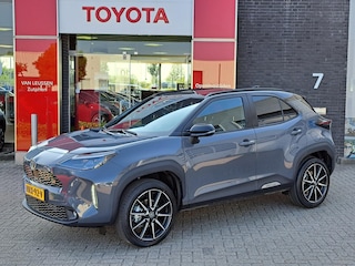 Toyota Yaris Cross 1.5 HYBRID 130 GR-SPORT STOELVERWARMING HALF-LEDER/ALCANTARA PARK-SENSOREN 18"LM-VELGEN PRIVACY-GLASS LED