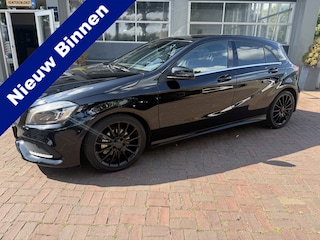 Mercedes-Benz A-klasse 200 d AMG Business Solution AMG 2017 140PK Dealer onderhouden