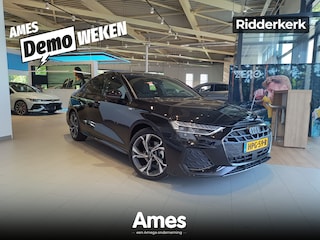 Audi A3 Limousine 30 TFSI S edition | Panoramadak | Optiekpakket Zwart | Ambient Light |