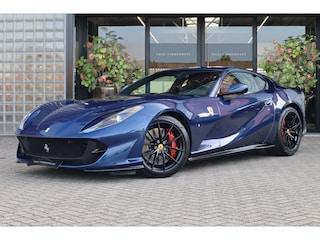 Ferrari 812 6.5 V12 HELE | Blu Tour de France, Carbon in/exterieur, Passenger display, Lift, JBL, Camera, Elektrisch verst. Daytona stoelen, Stoelverwarming