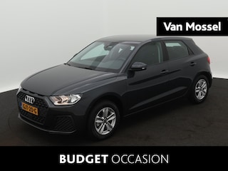 Audi A1 Sportback 25 TFSI Pro Line 95 PK | Apple Carplay | Digital Cockpit | Cruise Control | Elektrisch Inklapbare Spiegels | Parkeersensoren Achter | Navigatie | Spraakbediening | Verkeersbordherkenning | DAB Radio |