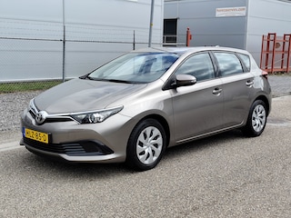 Toyota Auris 1.3 Now slechts 52900km
