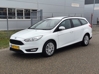 Ford Focus Wagon 1.0 Trend Navi , Cruise control.