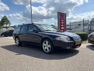 Volvo V70 2.4 D5 Edition Sport | Automaat | Cruise control | Parkeersensoren achter | Trekhaak | Airco
