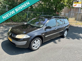 Renault Mégane Grand Tour 1.6-16V Expression Luxe ZO INGERUILD DUS ZO WEG PRIJSJE