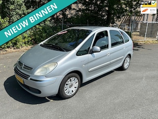 Citroën Xsara Picasso 1.6i-16V Image LEUKE AUTO RIJDT EN SCHAKELT GOED