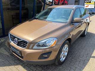 Volvo XC60 3.0 T6 AWD Summum LEER / NAVI / BTW Voordeel €5198,-