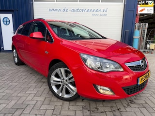 Opel Astra Sports Tourer 1.4 Turbo 140pk Sport / ECC / CRUISE / 18 INCH / XENON / PDC / TREKHAAK