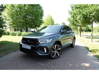 Volkswagen T-Roc 1.5 TSI R-Line Business+ | Adaptive cruise control | I.Q Light | Stoelverw. | Stuurwielverw. | Park assist | Elektr. achterklep | Keyless | Trekhaak Afneembaar |
