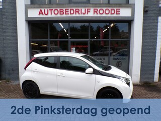 Toyota Aygo 1.0 VVT-i x-play AIRCO,LED,CAMERA,NIEUWE APK !!!