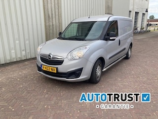 Opel Combo 1.6 Cdti 105 Pk L2 H1 EURO  6 Airco PDC Sidebars Cruise Control Trekhaak