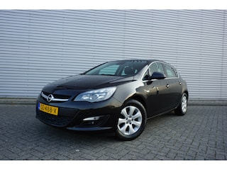 Opel Astra 1.4 Turbo Blitz - 1e Eigenaar - Airco / Navi / Cruise / Elektr. ramen / Trekhaak / NAP