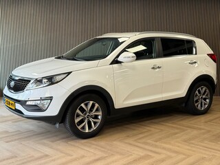 Kia Sportage 1.6 GDI World Cup Edition CAMERA AIRCO PARKEERSENSOREN NAVI HILL ASSIST TREKHAAK CRUISE