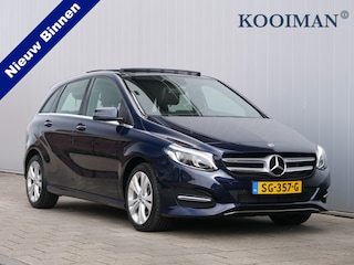 Mercedes-Benz B-klasse 180 123pk Ambition Automaat Navigatie / Camera / Schuifdak / Stoelverwarming