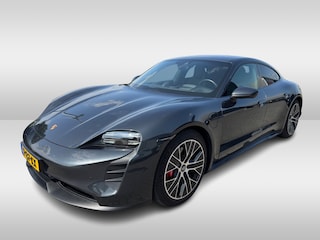 Porsche Taycan 4S Performance 84 kWh / Panoramadak / 360Camera / Head-up / Passenger Display / 21'' / Sportdesign / Sportchrono / Nachtzicht / Keyless / Bose / Cabron intr. / Stoelventialtie / Warmtepomp / Cruise Control