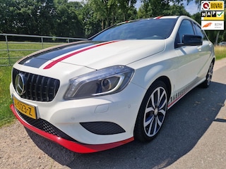 Mercedes-Benz A-klasse 200 Ambition perfect onderhouden voor de liefhebber