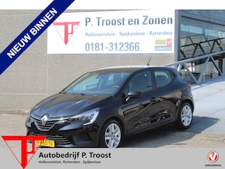 Renault Clio 1.0 TCe Zen Navigatie/Cruise control/Apple carplay/Airco/Lane assist/Multifunctioneel stuurwiel/Spraakbediening/Actief remmen/Verkeersbord herkenning/Elektrische ramen/Elektrisch verstelbare spiegels.