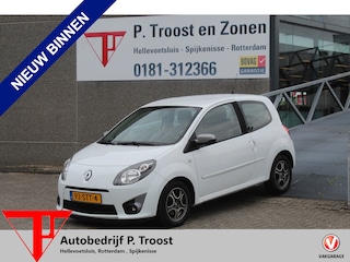 Renault Twingo 1.2-16V Night & Day Airco/Radio-Cd speler/Toerenteller/Lichtmetalen velgen/Elektrische ramen/Elektrisch vertelbare spiegels/Centrale deurvergrendeling.