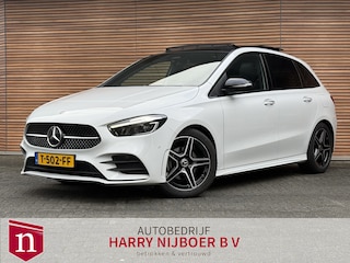 Mercedes-Benz B-klasse 180 AMG Line Panodak / Navi / Clima / Sfeer / Comfortstoelen