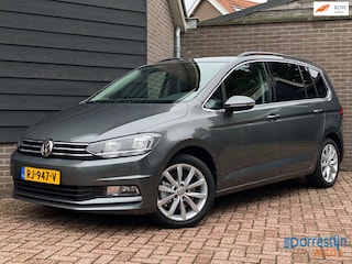 Volkswagen Touran 1.4 TSI Comfortline Business 7p Automaat | CarPlay | Trekhaak | Stoelverwarming