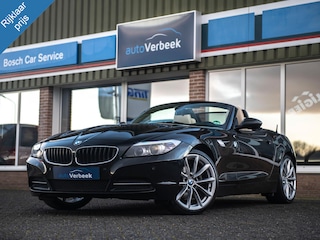 BMW Z4 Roadster sDrive23iA Executive | Apple Carplay/Android Auto Wireless | Navi Prof | Comfort Access | Leder | Sportstoelen | Memory Seat | Stoelverw. | Xenon + Grootlichtass. | 19" Lichtmetaal V-spaak 296 | Aut.dimm.spiegels bi+bui. | Schakelflippers