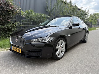 Jaguar XE 2.0 Portfolio / AUTOMAAT / LEER / NAVI / PANORAMADAK / 93dkm!