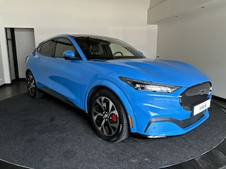 Ford Mustang Mach-E Extended First Edition AWD 98 kWh | 360 Camera | Bang & Olufsen | Elektrisch verstelbaar en verwarmbare stoelen