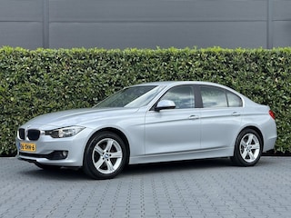 BMW 320i Executive, NIEUW MODEL, NL AUTO, NAP, CAMERA, CRUISE, NAVI, ECC-AIRCO, KEYLESS, LICHTMETAAL 17"