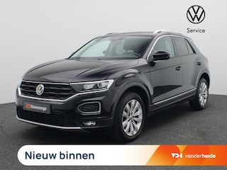 Volkswagen T-Roc 1.5 TSI Sport 150PK DSG Adaptieve Cruise Controle, Achteruitrijcamera, Alarm, Navi, Virtual Cockpit, Stoelverwarming, 17" LM velgen