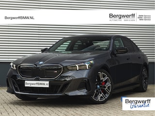 BMW i5 M60 xDrive - 153km! - Pano - Achterasbesturing - Stoelventilatie - Driving Ass Prof