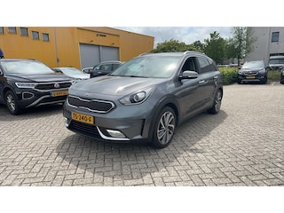 Kia Niro 1.6 GDi Hybrid Edition AUT | Climate control | Trekhaak | Lm velgen | Navigatie | Camera | Half leder