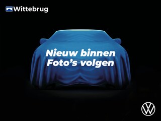 Volkswagen T-Roc 1.5 TSI DSG R-Line / Panoramadak / IQ.Light / Trekhaak / Black Style / 18'' LMV / VW