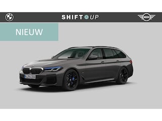 BMW 5-serie Touring 540i xDrive M-Sport | Panoramadak | Head Up | Laser