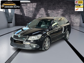 Skoda Octavia Combi 2.0 TFSI RS, DSG, leder/alcantara, navi, schuifdak, NL Auto, zeer nette auto