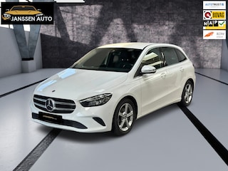 Mercedes-Benz B-klasse 200, automaat, 1/2 leder, navi, stoelverwarming, trekhaak, zeer mooi
