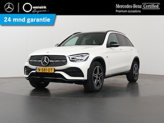 Mercedes-Benz GLC 300e 4MATIC AMG Night | Panoramadak | Easy Pack achterklep | Stoelverwarming | Achteruitrijcamera | Dakrails |