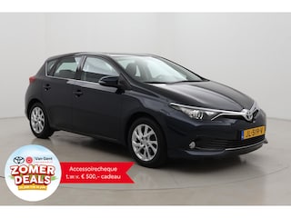 Toyota Auris 1.2T Aspiration | Cruise control | Camera | Trekhaak | All season banden | Clima | Bluetooth