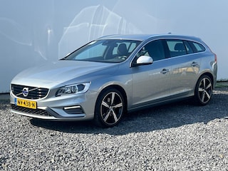 Volvo V60 1.5 T3 Nordic+ Automaat - Airco - Navigatie - Standkachel - 18''Lichtmetaal - Stoelverwarming - Trekhaak