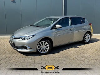 Toyota Auris 1.2T Dynamic * Stoelverw * Trekhaak * Airco * Camera * PDC *