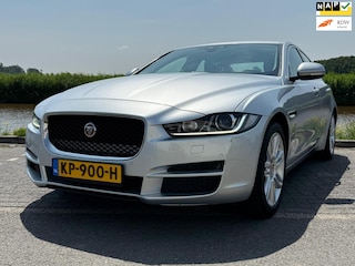 Jaguar XE 2.0 T Portfolio Trekhaak, navi, clima,in uitmuntende staat